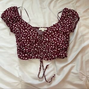 floral blouse top w/ sinch in center